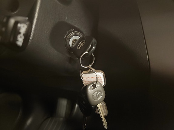 Toyota RAV4 24 of 30