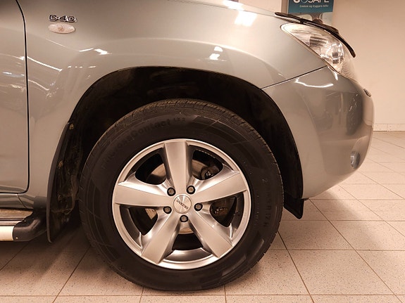 Toyota RAV4 11 of 30