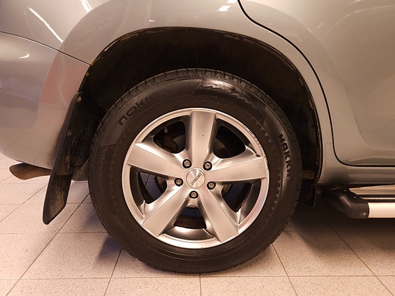 Toyota RAV4 10 of 30