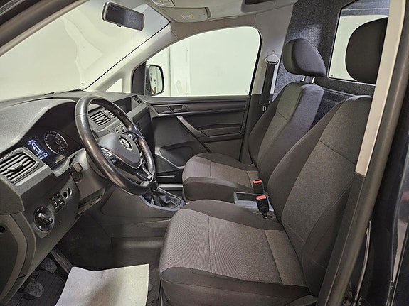 Volkswagen Caddy Maxi 13 of 19