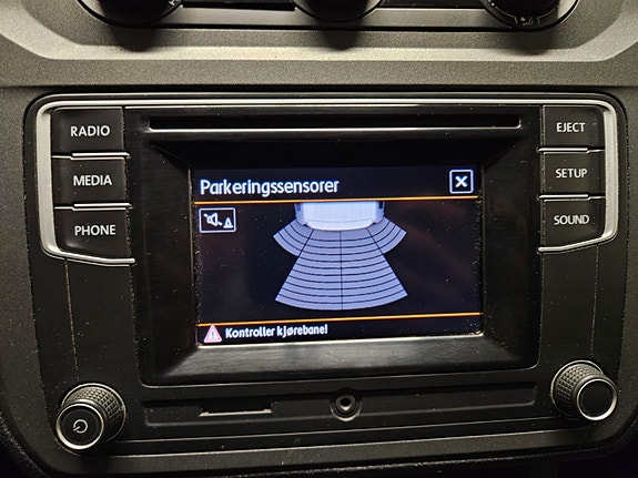 Volkswagen Caddy Maxi 11 of 19