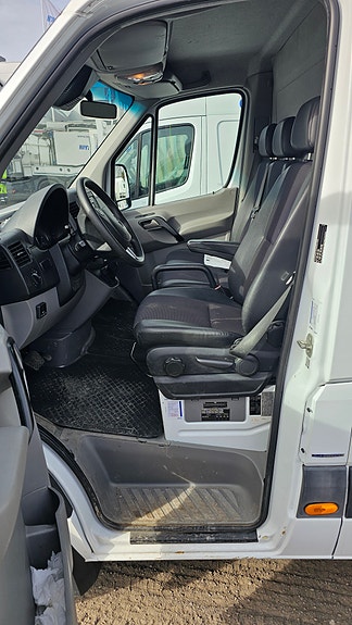 Mercedes-Benz SPRINTER 516 CDI 11 of 29