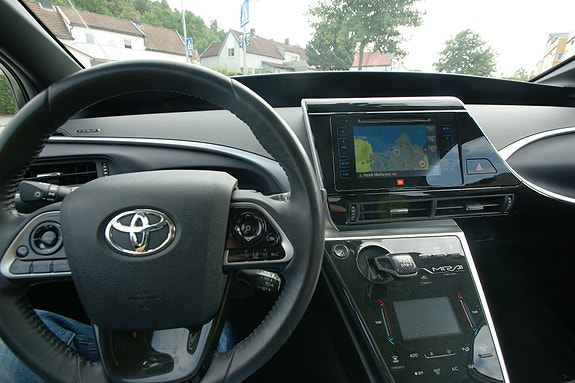 Toyota Mirai 8 of 9