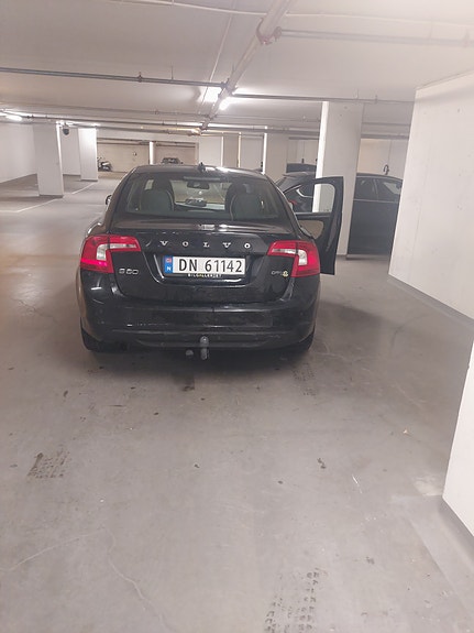 Volvo S60 8 of 19