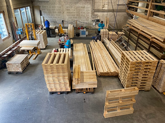 Kasseproduksjon i snekkerverkstedet