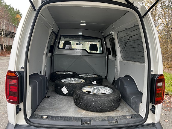 Volkswagen Caddy Maxi 7 of 17