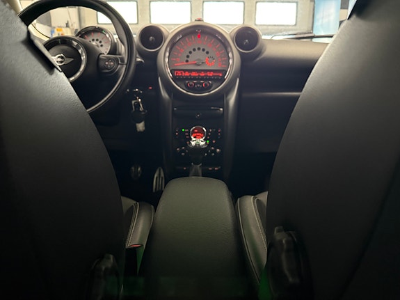 MINI Countryman-Serie 23 of 30