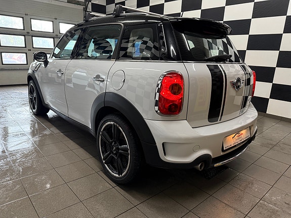 MINI Countryman-Serie 12 of 30