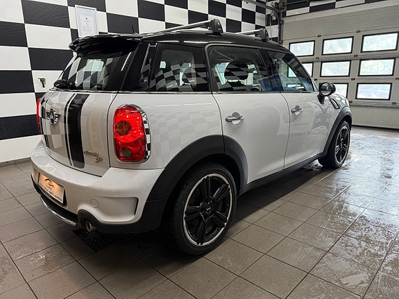 MINI Countryman-Serie 7 of 30