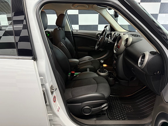 MINI Countryman-Serie 18 of 30
