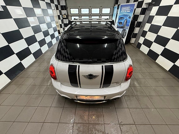 MINI Countryman-Serie 9 of 30