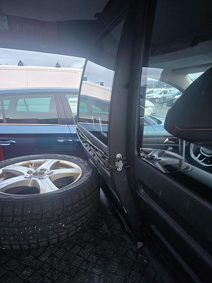Volkswagen Caddy Maxi 21 of 28