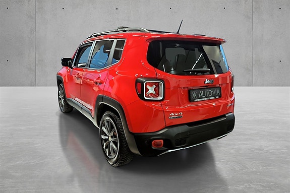 Jeep Renegade 5 of 5