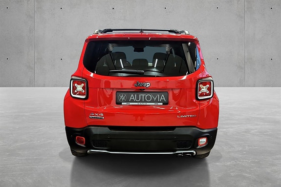 Jeep Renegade 4 of 5