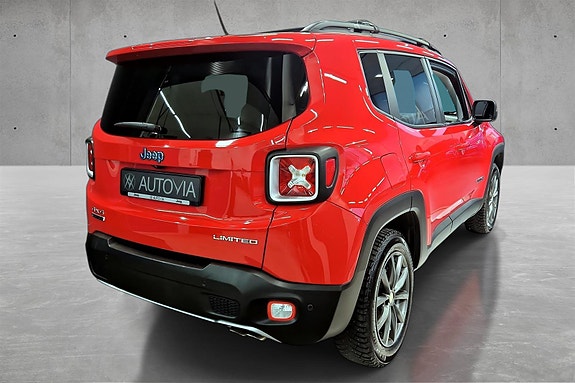 Jeep Renegade 3 of 5