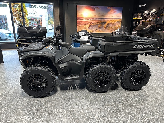 Can-Am Outlander 6x6 850 DPS 2 of 11