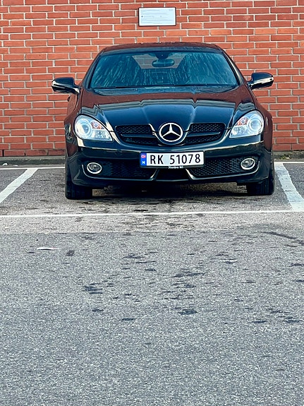Mercedes-Benz SLK200 7 of 30