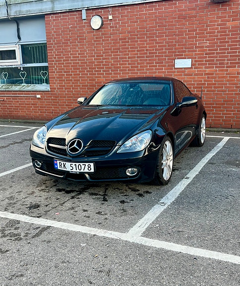 Mercedes-Benz SLK200 10 of 30