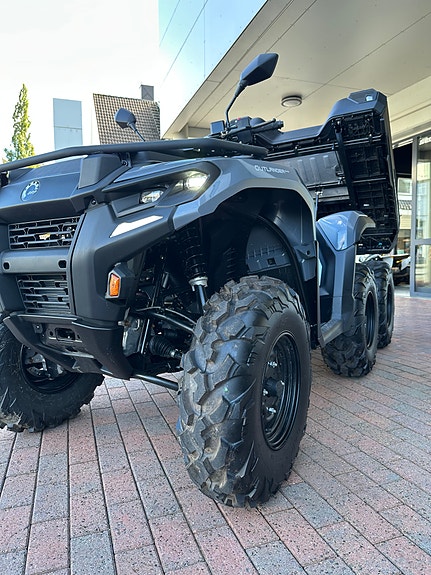 Can-Am Outlander MAX 700Dps 6x6 20 of 20
