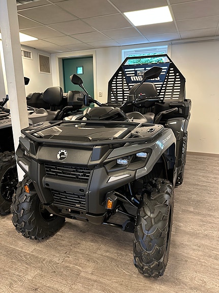Can-Am Outlander MAX 700Dps 6x6 2 of 20