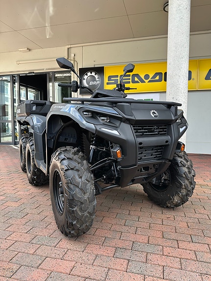 Can-Am Outlander MAX 700Dps 6x6 14 of 20