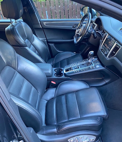 Porsche Macan 7 of 20