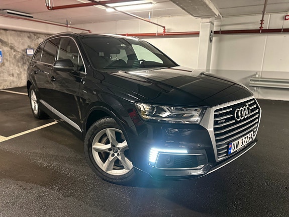 Audi Q7 7 of 30
