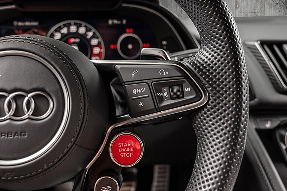 Audi R8 25 of 30