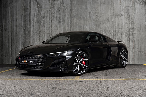 Audi R8 2 of 5