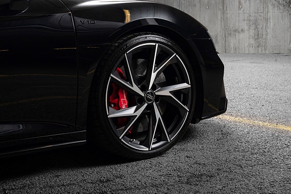 Audi R8 17 of 30