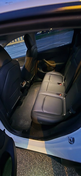 Tesla Model Y 10 of 12
