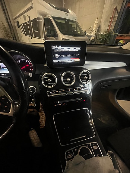 Mercedes-Benz GLC350 e 15 of 23