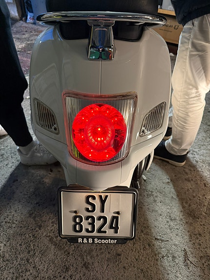 Vespa Granturismo 250 13 of 20