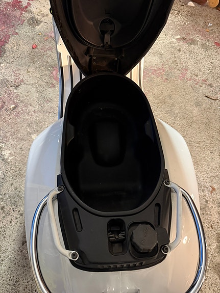 Vespa Granturismo 250 17 of 20