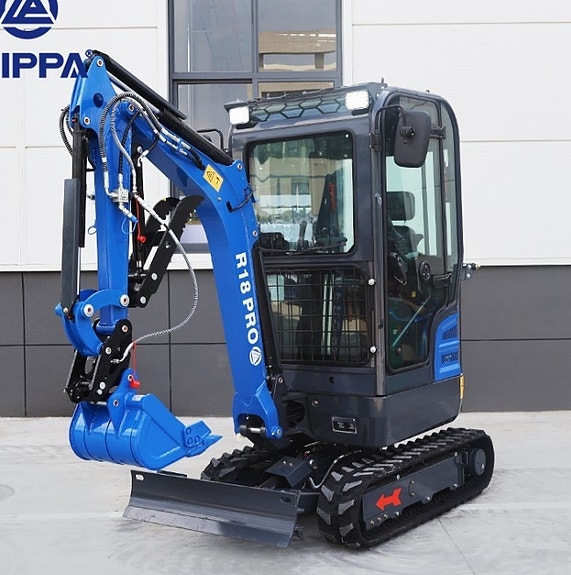 Rippa R18PRO, 1.9tonn med kubota motor D902 og hytte. 2 of 5