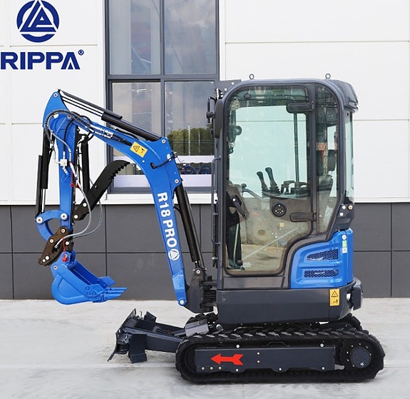 Rippa R18PRO, 1.9tonn med kubota motor D902 og hytte.