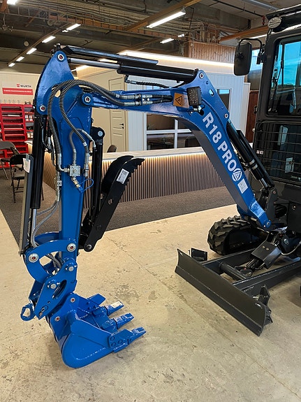 Rippa R18PRO, 1.9tonn med kubota motor D902 og hytte. 19 of 22