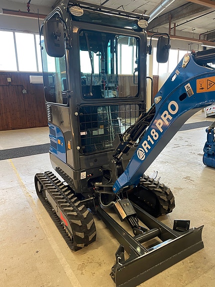 Rippa R18PRO, 1.9tonn med kubota motor D902 og hytte. 17 of 22