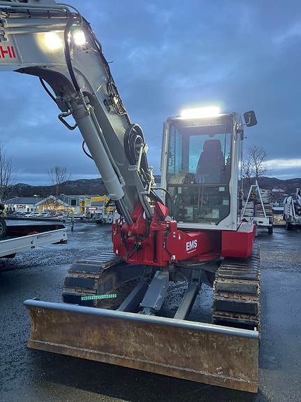 Takeuchi TB280FR 3 of 5