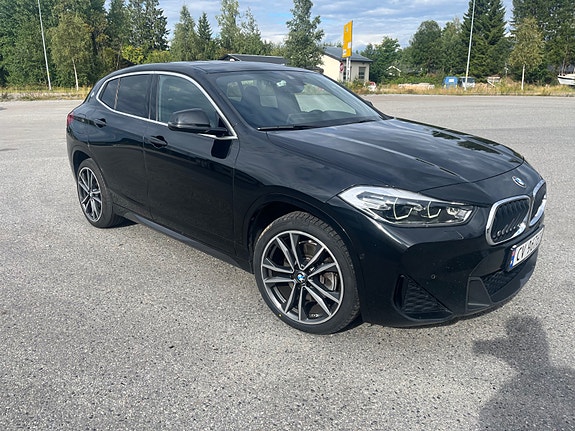 BMW X2 3 of 19