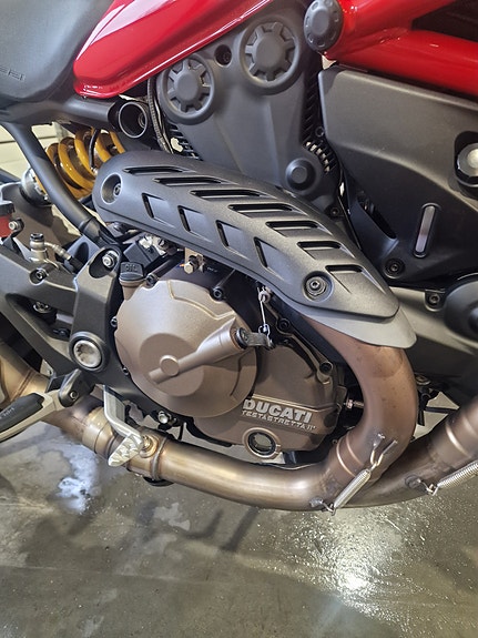 Ducati Monster 821 12 of 22