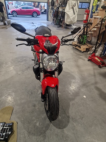 Ducati Monster 821 4 of 22