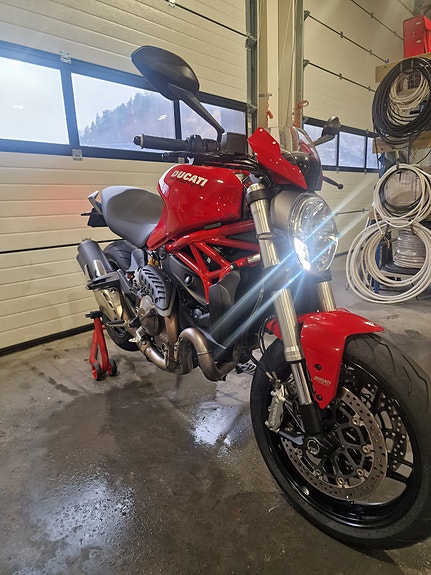 Ducati Monster 821 11 of 22