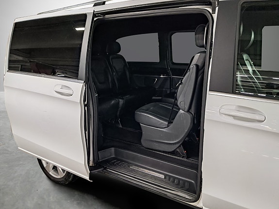 Mercedes-Benz V-Klasse 29 of 30