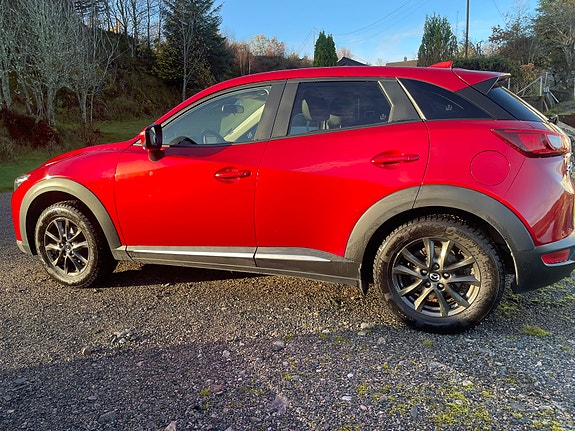 Mazda CX-3 2 of 5