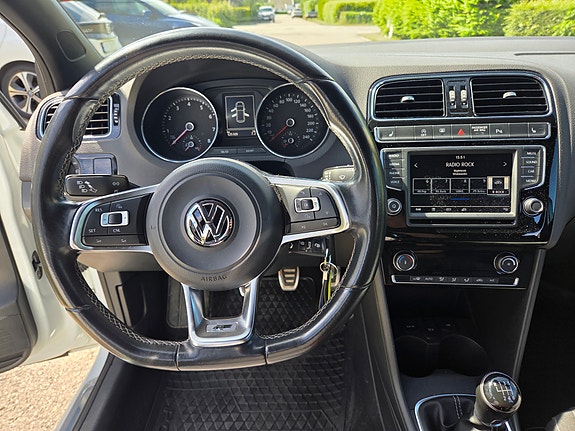 Volkswagen Polo 21 of 22