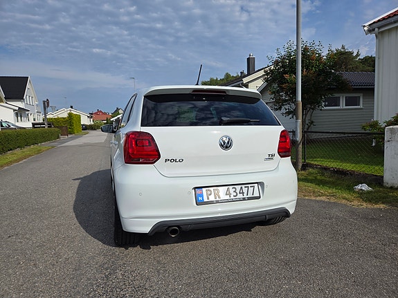 Volkswagen Polo 10 of 22