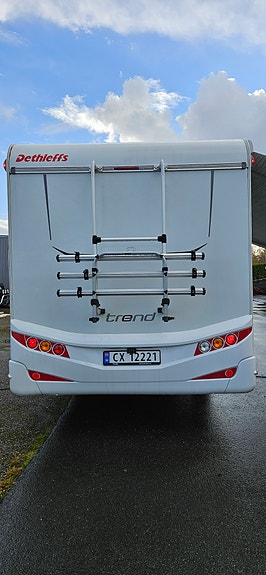 Dethleffs Dethleffs Trendt 7057 2 of 5