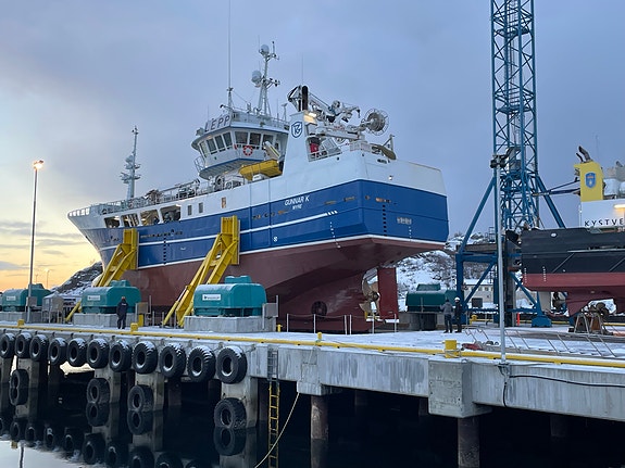 Fiskebåt på skipsheis