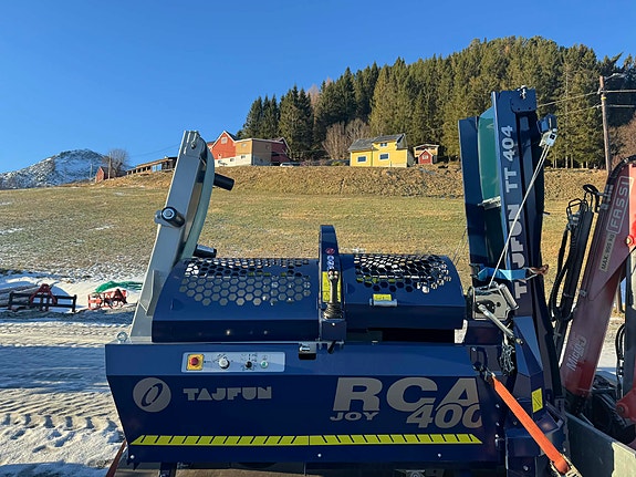 Nye Tajfun vedmaskiner på lager for rask levering!